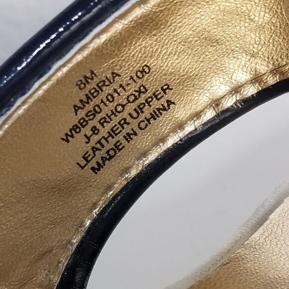 TOMMY Hilfiger Women’s Ambria T Strap Sandals 8M White -‎ Gold Metallic - Picture 8 of 12